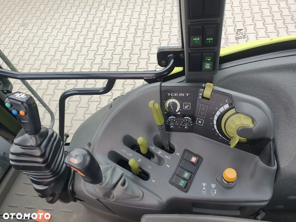 Claas Arion 410 - 11