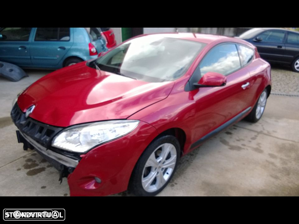 Traseira/Frente/Interior Renault Megane Coupe 2010