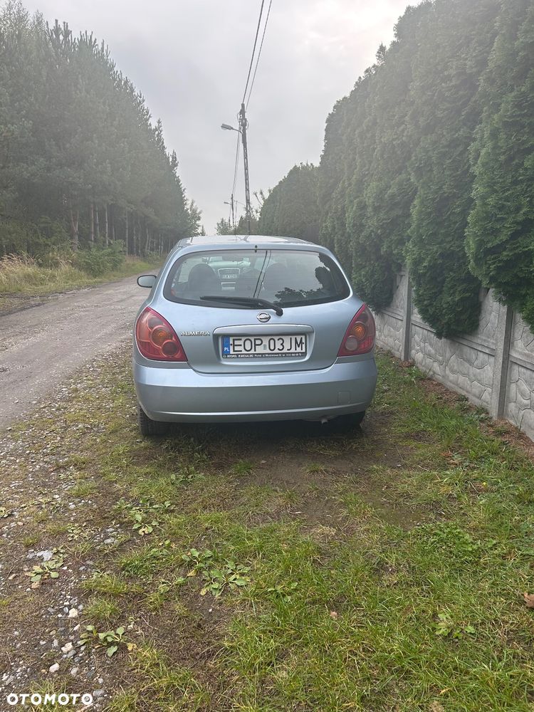 Nissan Almera - 4