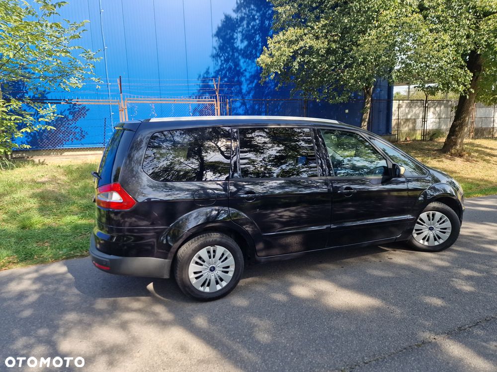 Ford Galaxy 2.0 TDCi DPF Titanium - 22