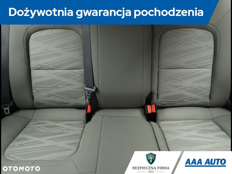 Kia Ceed - 11