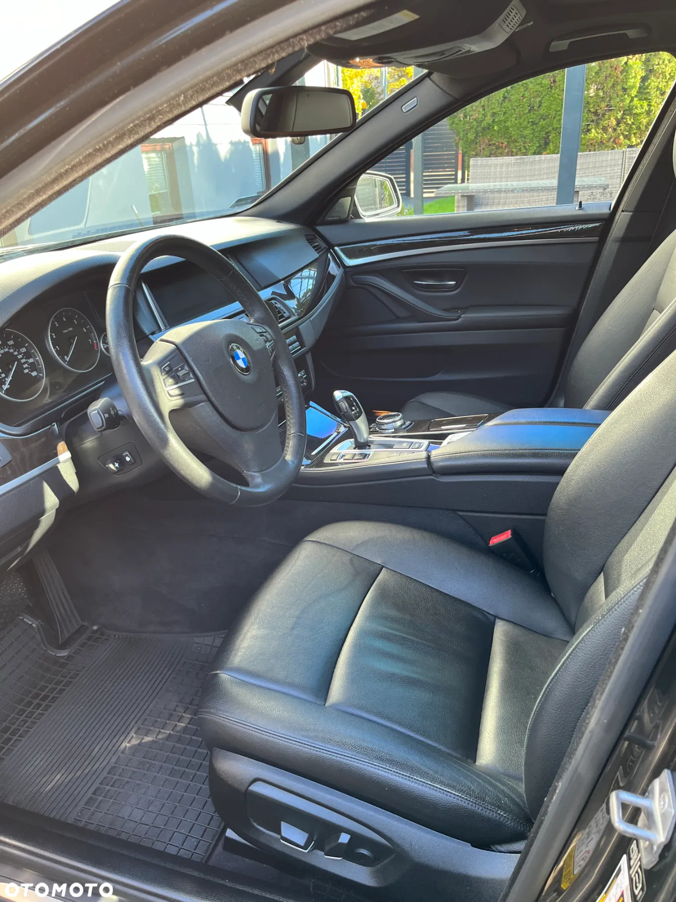 BMW Seria 5 528i xDrive - 10