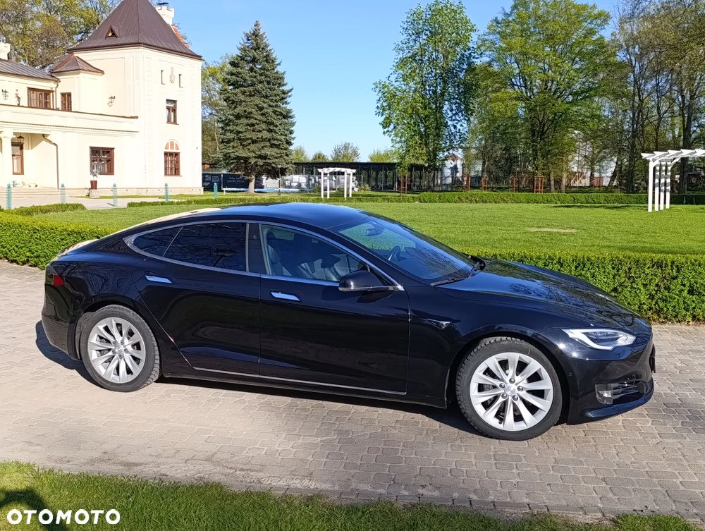 Tesla Model S Long Range Plus - 26