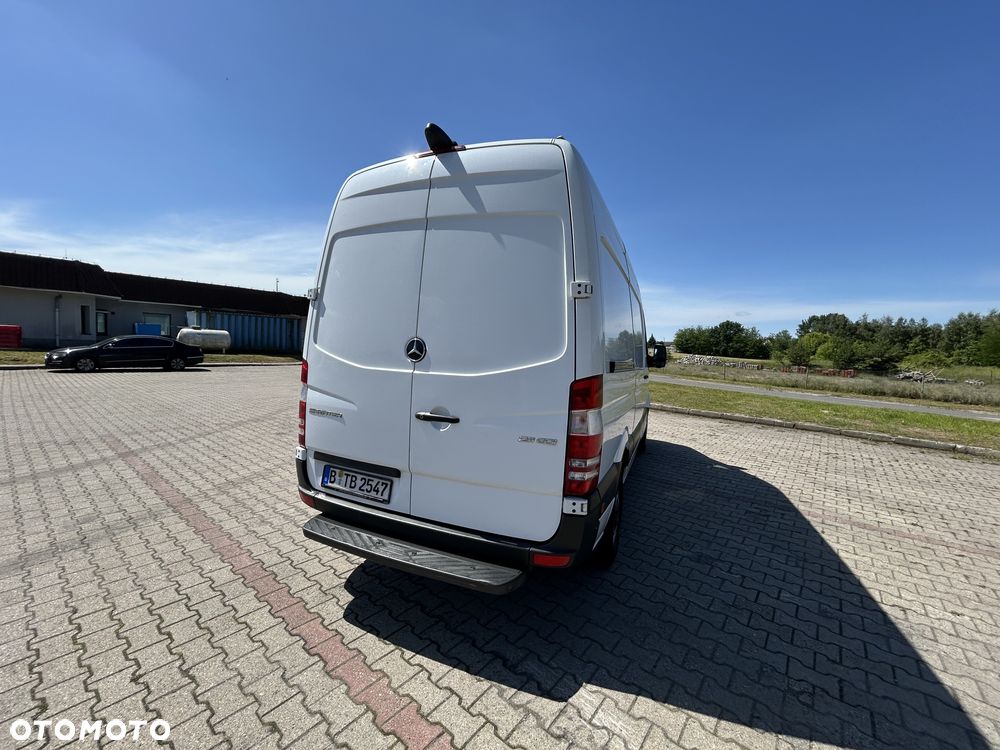 Mercedes-Benz Sprinter - 5