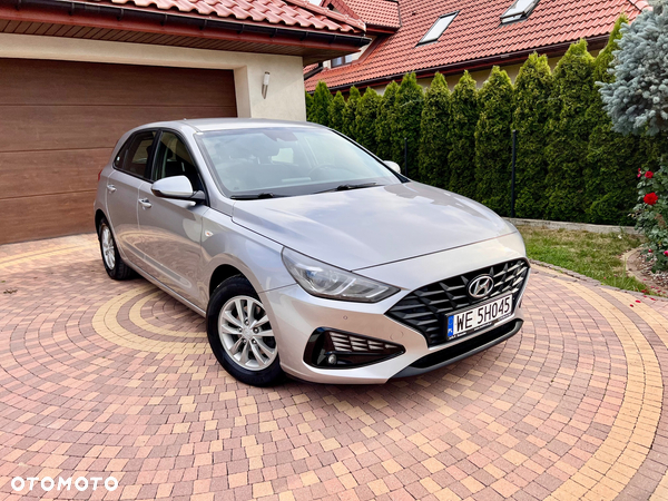 Hyundai i30 1.5 DPI Classic +
