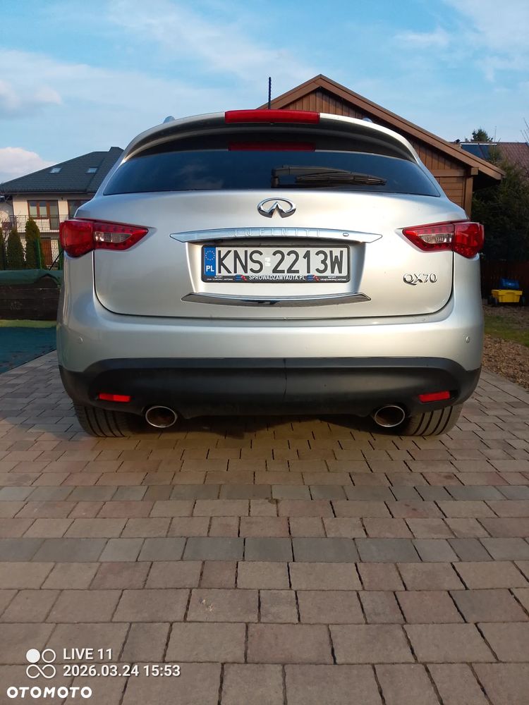 Infiniti QX70 - 4