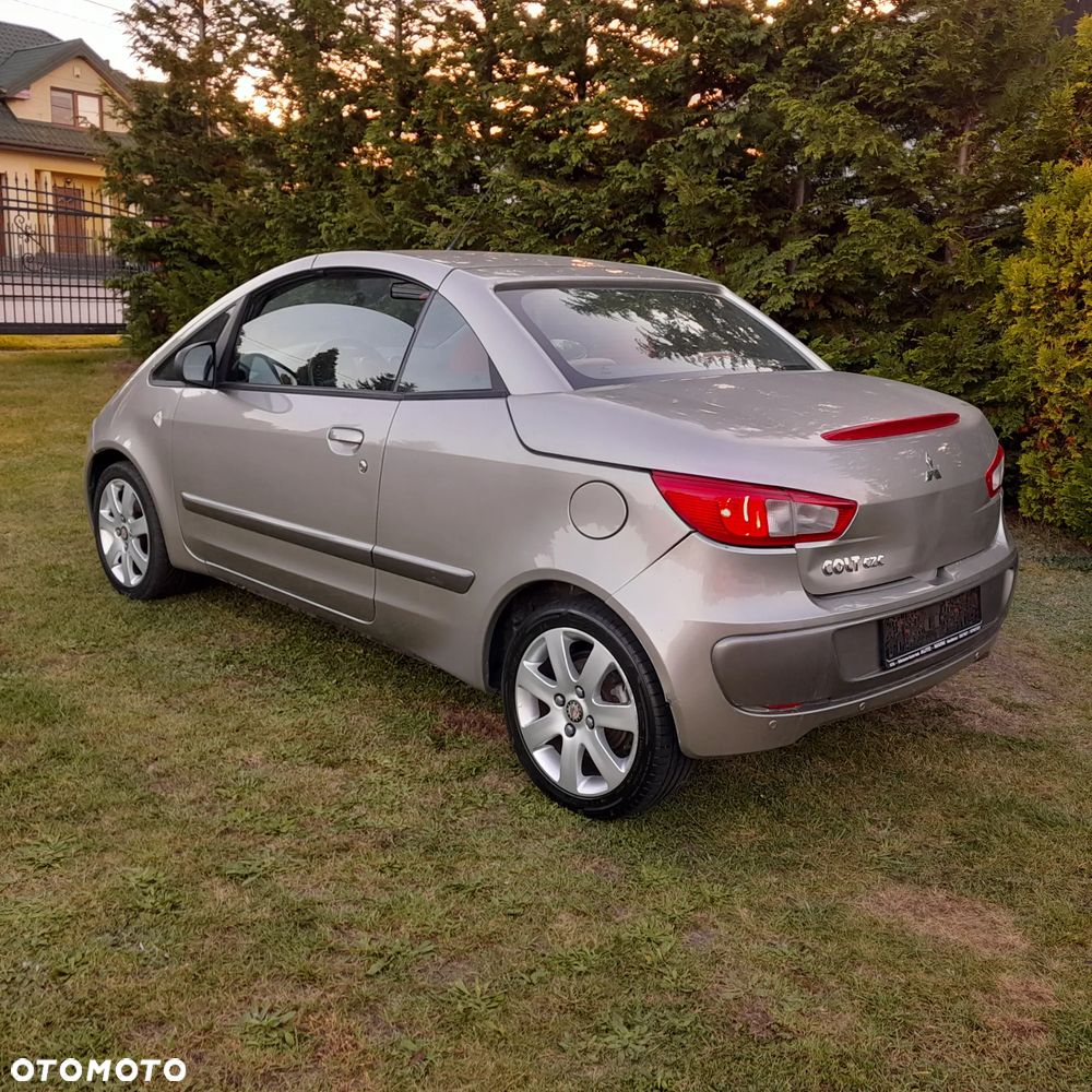 Mitsubishi Colt - 3