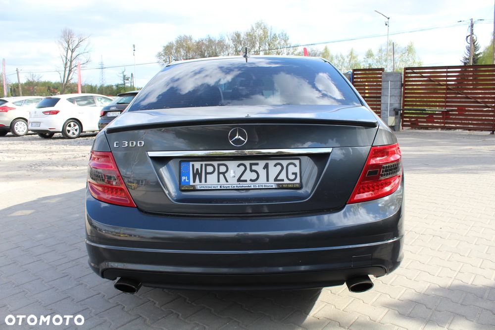 Mercedes-Benz Klasa C 300 7G-TRONIC - 6