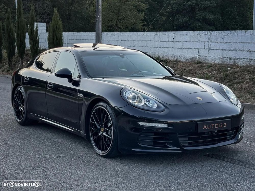Porsche Panamera 3.0 V6 - 4