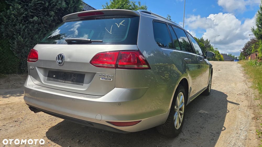 Volkswagen Golf 2.0 BlueTDI Comfortline - 12