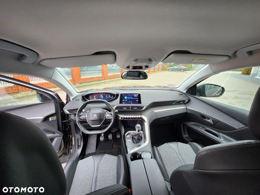 Peugeot 5008 1.2 PureTech Allure S&S - 29
