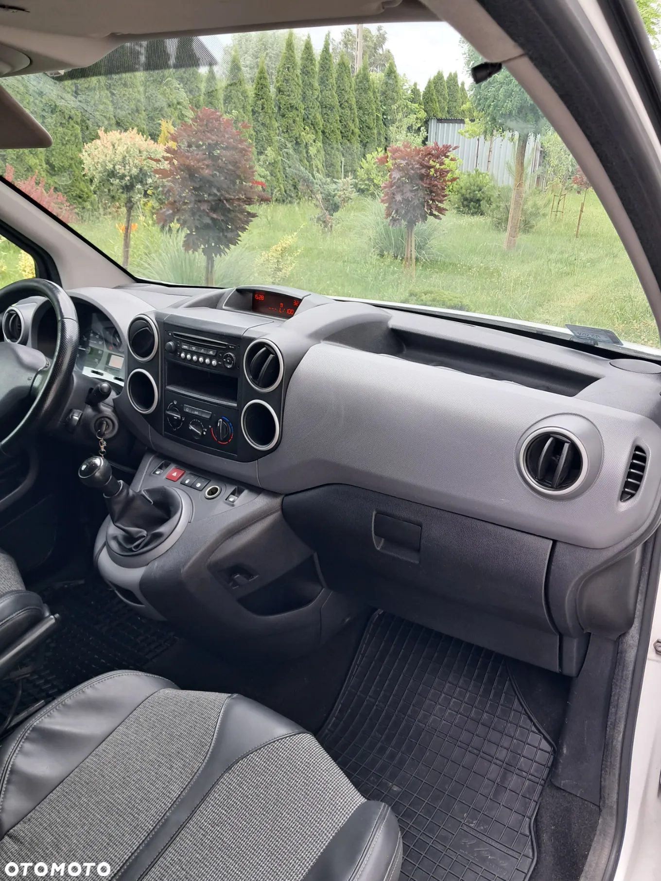 Peugeot Partner - 8