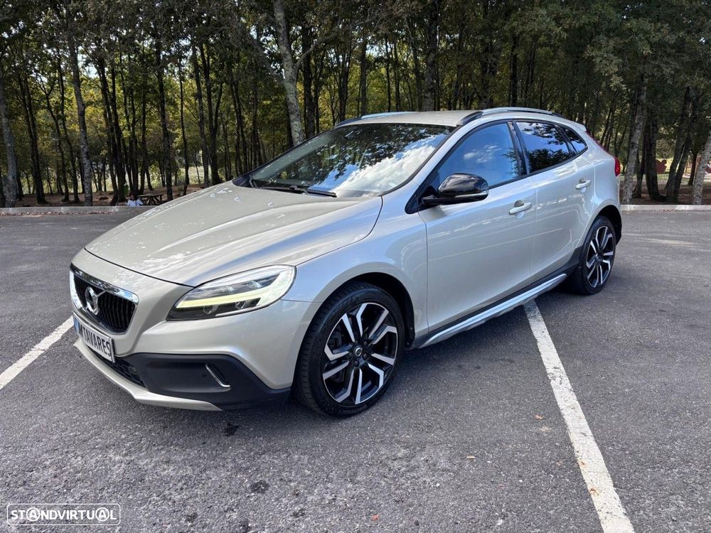 Volvo V40 Cross Country 2.0 D2 Pro - 2