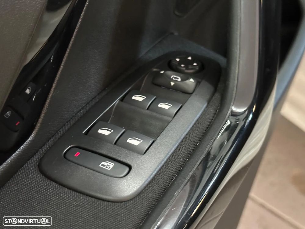 Peugeot 208 PureTech 110 Stop & Start Tech Edition - 15