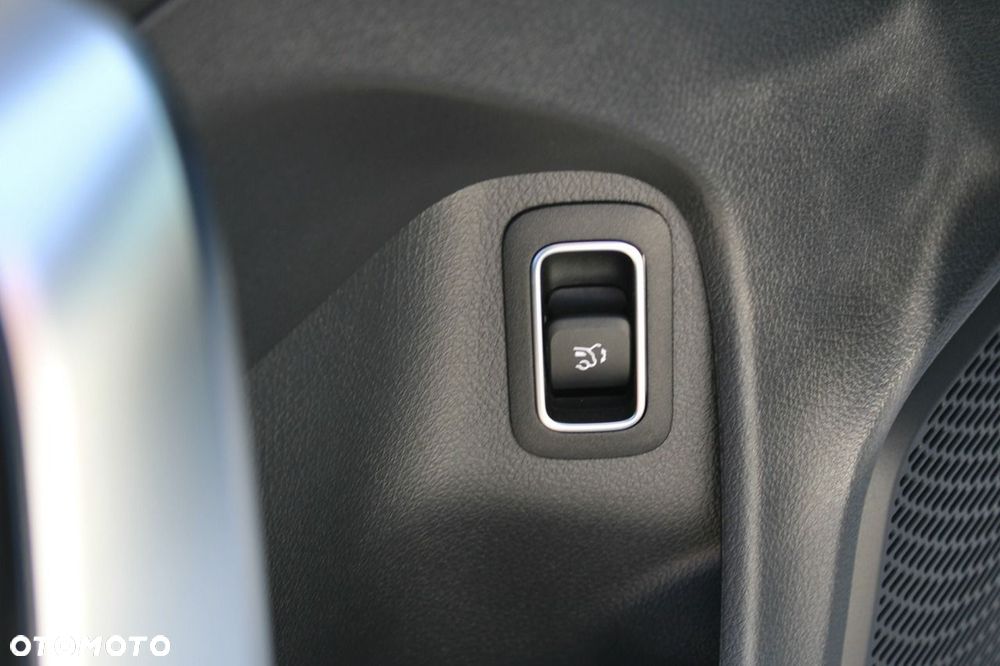 Mercedes-Benz CLA - 19
