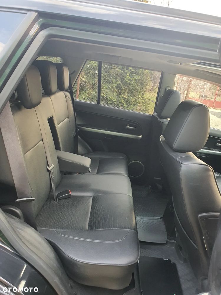 Suzuki Grand Vitara 1.9 DDiS Comfort DPF - 12
