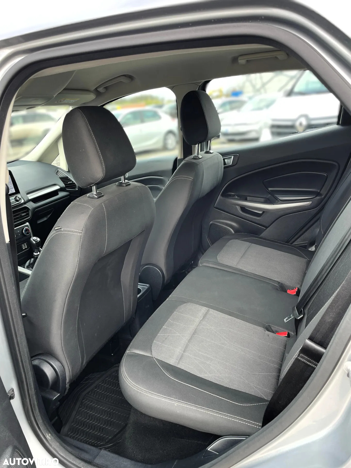 Ford EcoSport - 13
