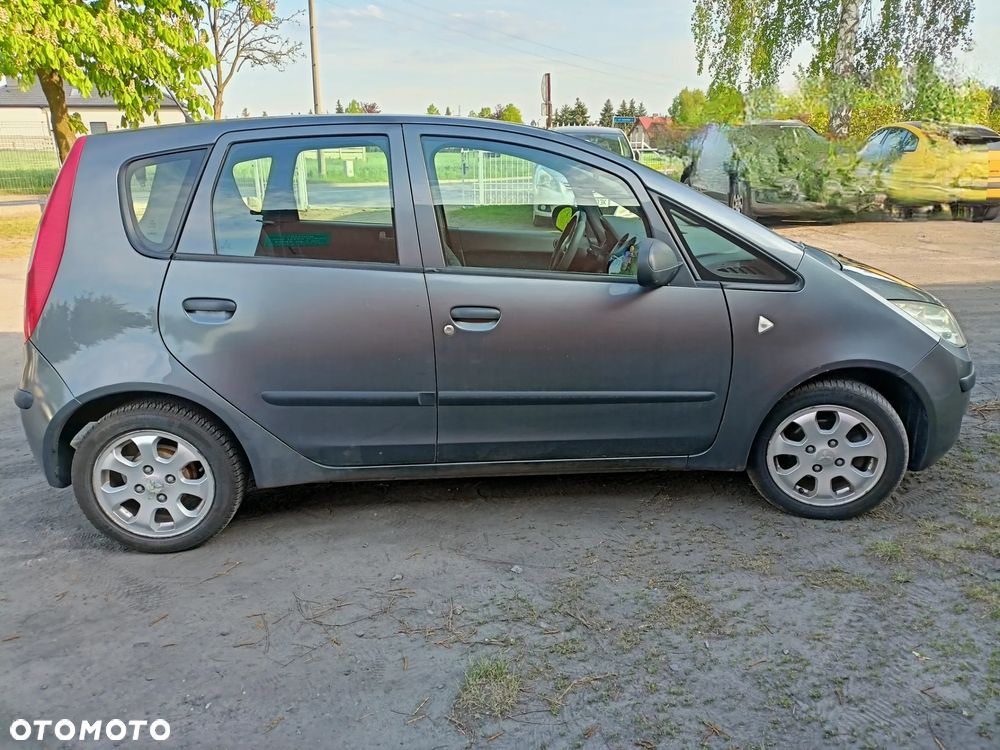 Mitsubishi Colt - 1