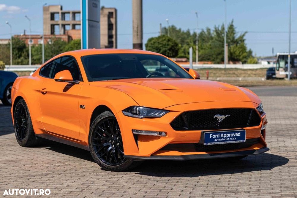 Ford Mustang - 6