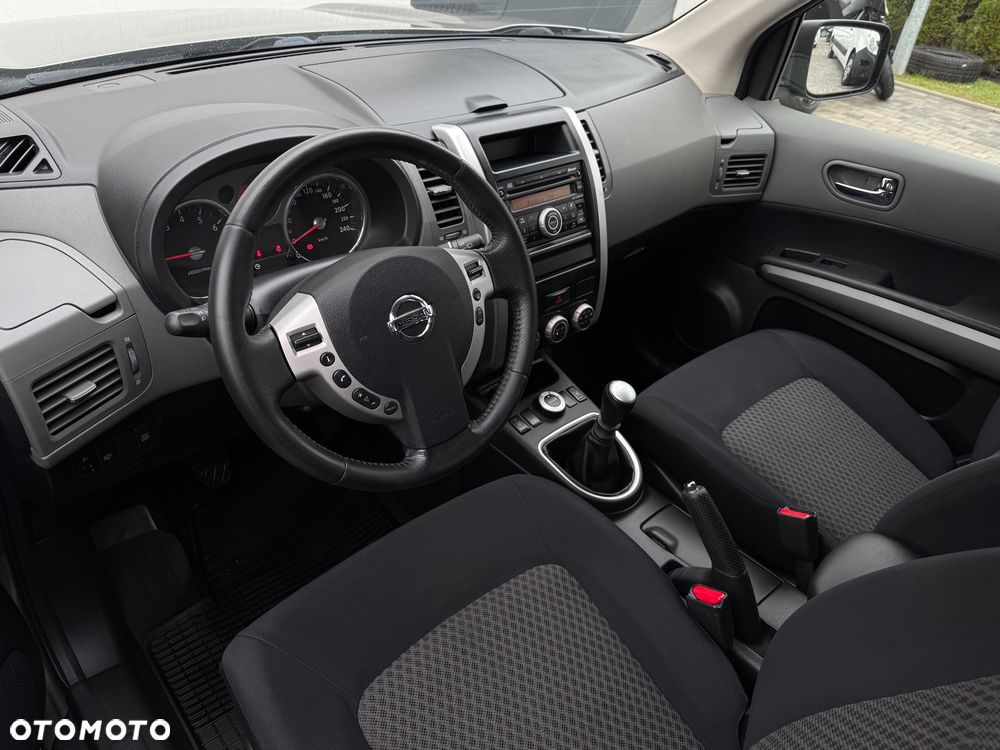 Nissan X-Trail 2.0 4x4 XE - 13