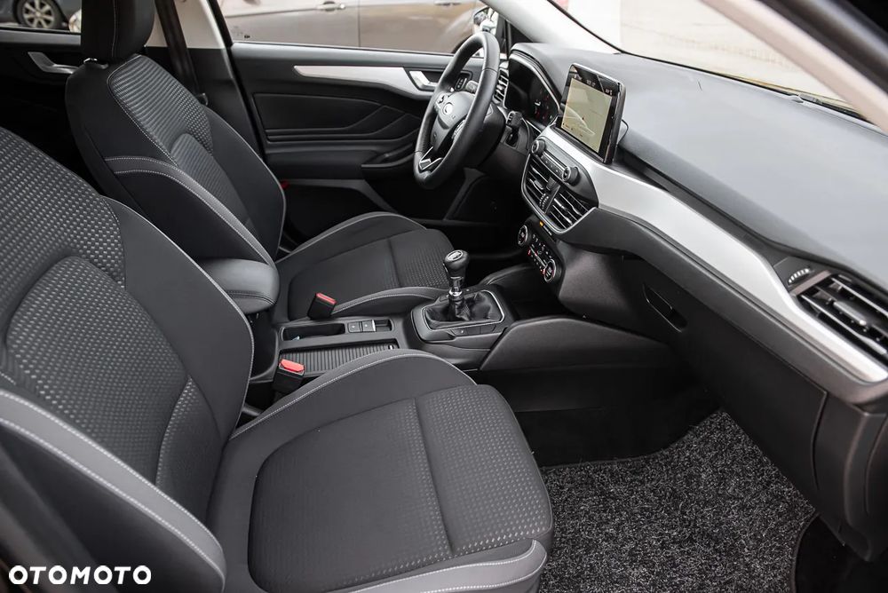 Ford Focus 1.5 EcoBlue Titanium - 29