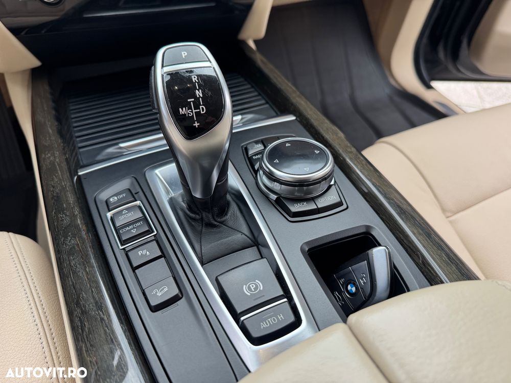 BMW X5 xDrive40d - 7