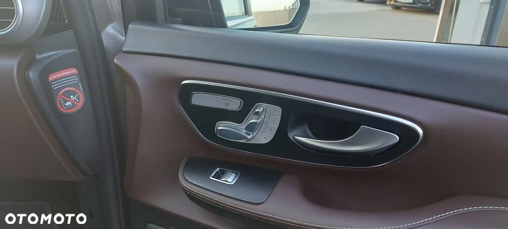 Mercedes-Benz Klasa V 220 (BlueTEC) d Avantgarde 7G-Tronic - 16