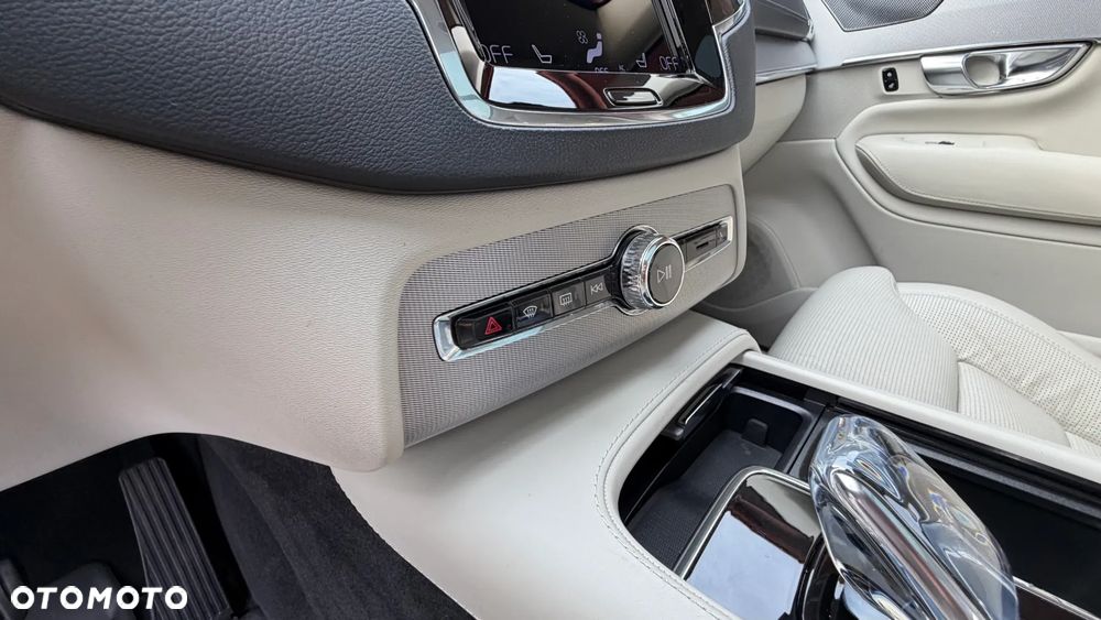 Volvo XC 90 B5 D AWD Inscription 7os - 25