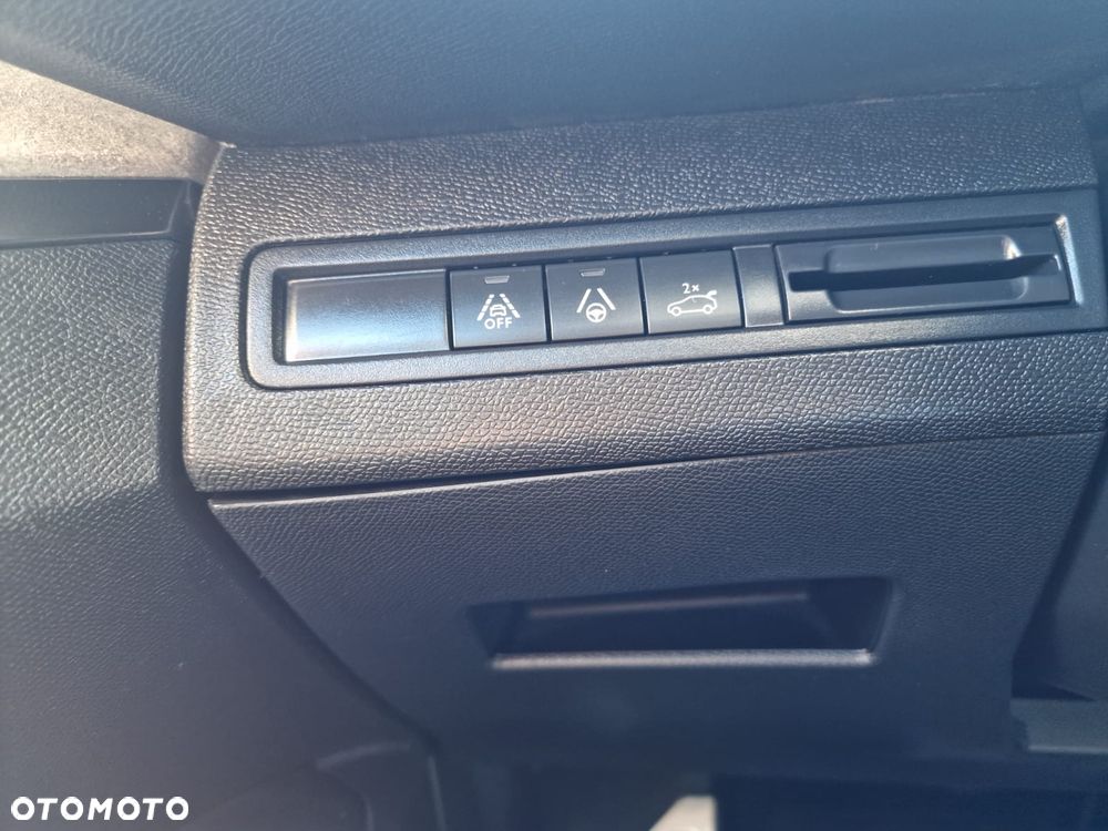 Peugeot 3008 1.5 BlueHDi GT Pack S&S EAT8 - 21