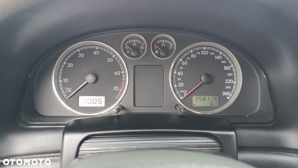 Volkswagen Passat 2.0 Exclusive - 18