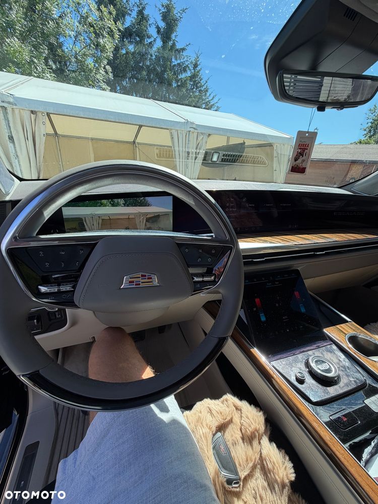 Cadillac Escalade 6.2 V8 AWD AT Platinum - 7