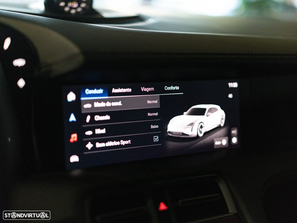 Porsche Taycan Sport Turismo 4S - 44