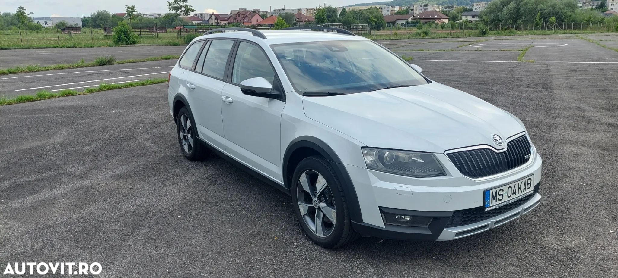Skoda Octavia 2.0 TDI 4x4 DSG Scout - 10