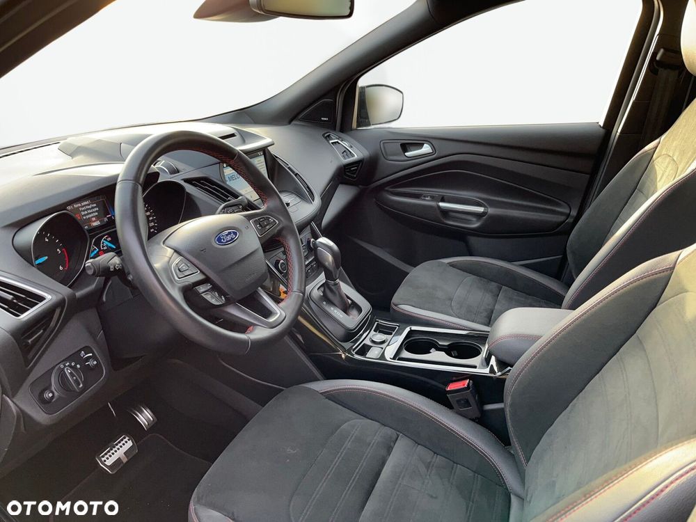 Ford Kuga - 9