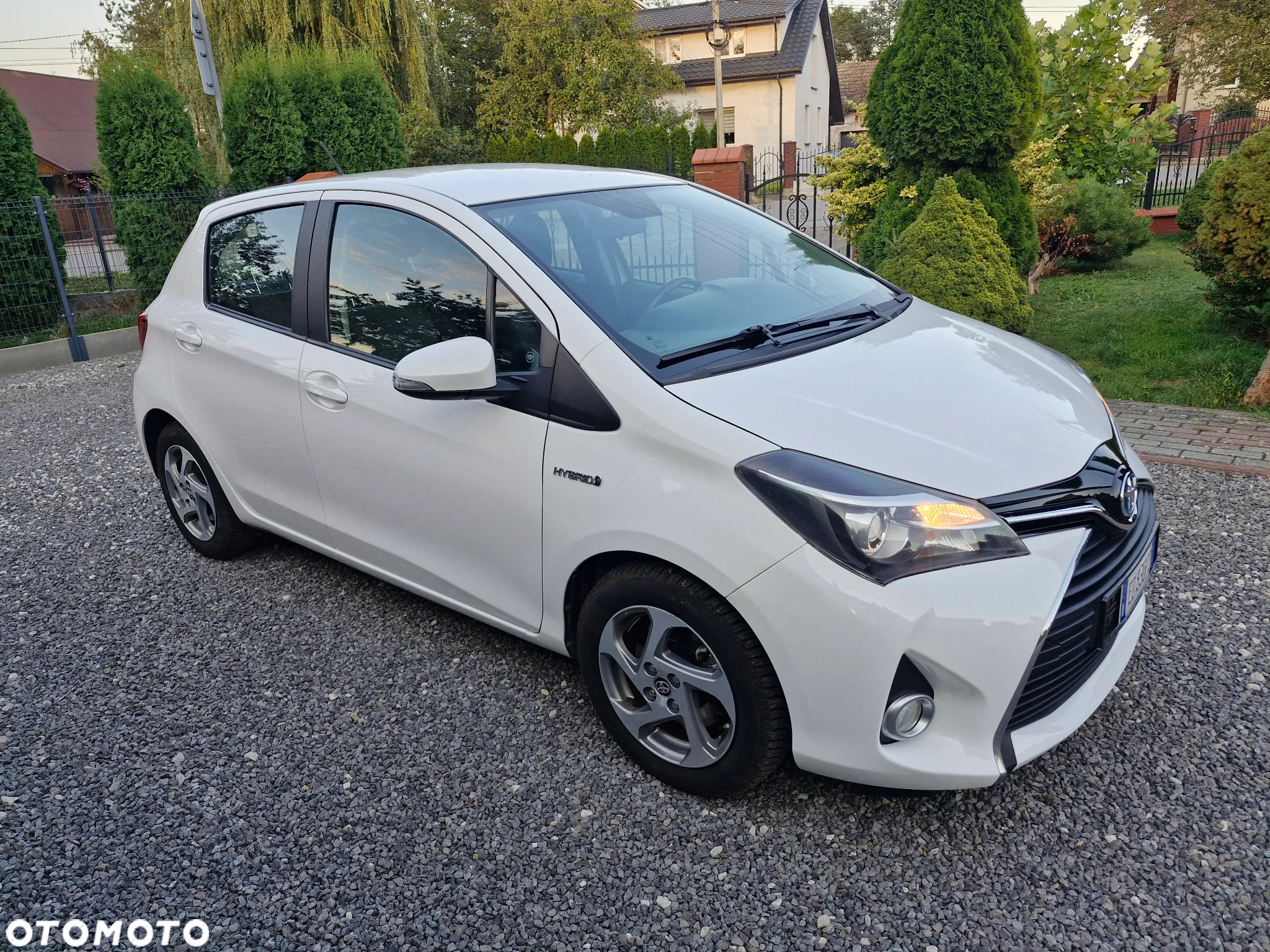 Toyota Yaris Hybrid 1.5 VVT-i Selection - 3