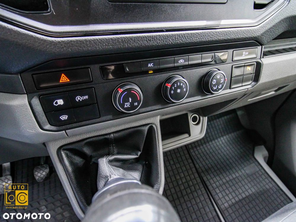Volkswagen CRAFTER BRYGADÓWKA 7 OSÓB - 19