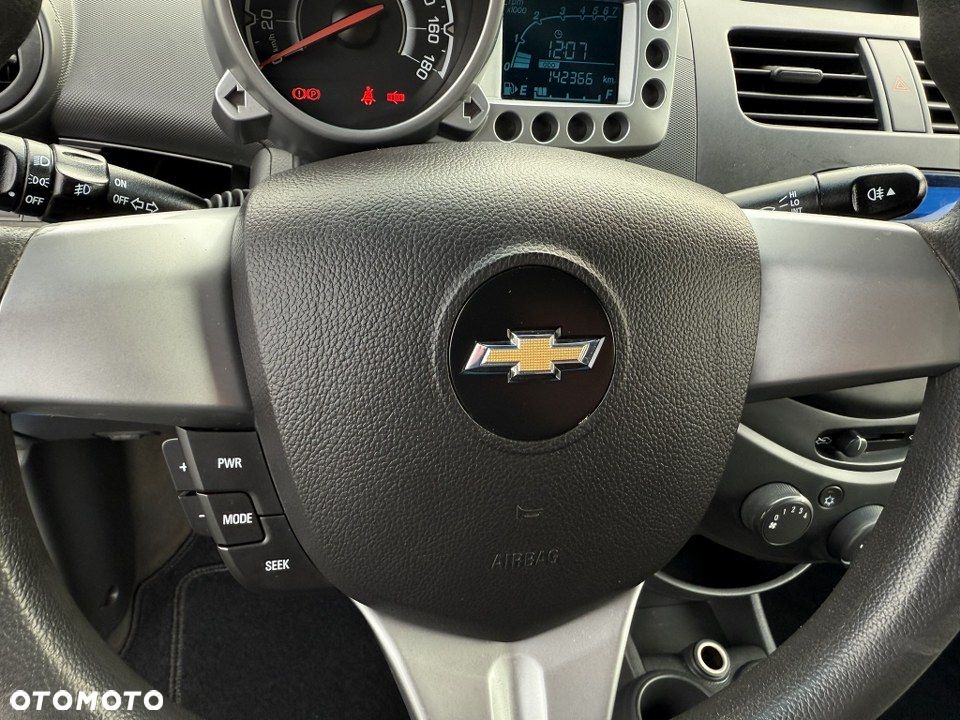 Chevrolet Spark 1.2 LT+ - 22