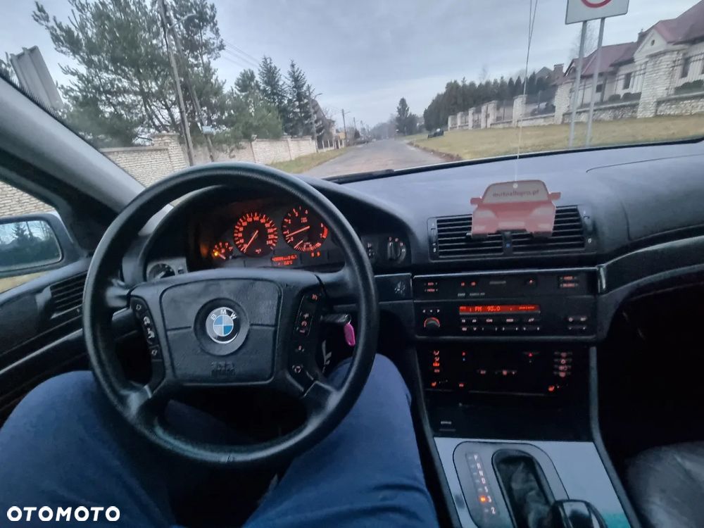 BMW Seria 5 - 23