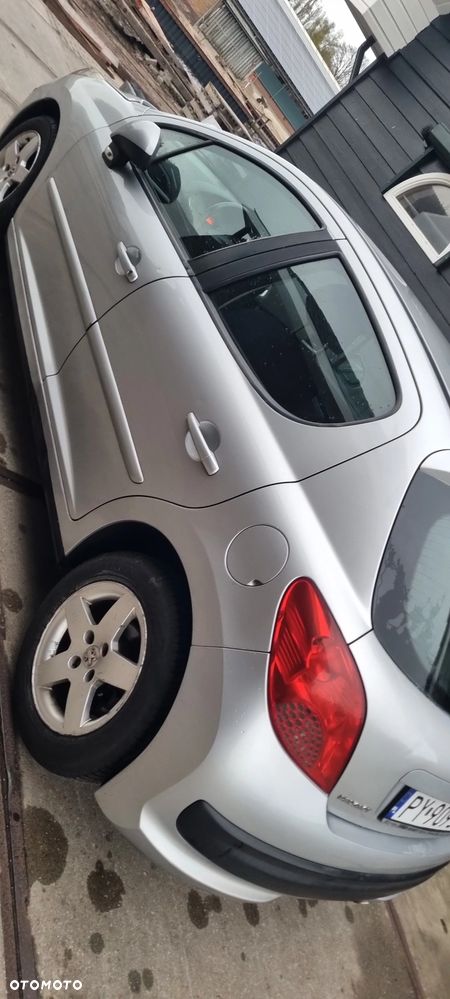 Peugeot 207 1.6 HDi - 4