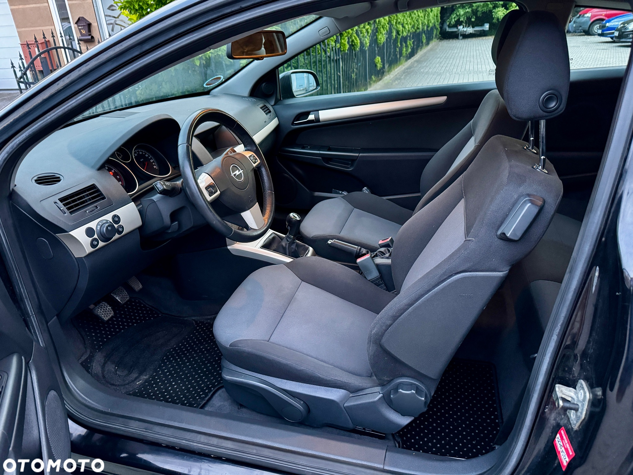 Opel Astra GTC 1.4 Edition - 9