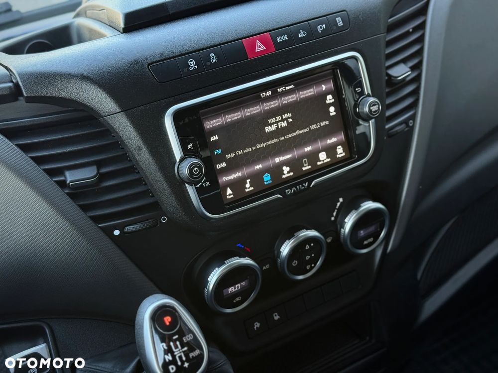 Iveco Daily 35S18 3.0 HPI 180KM / Maxi Długi L4 H2 / 2022 ROK PRODUKCJI / 176.409KM PRZEBIEG/ PNEUMATYKA / ZAREJESTROWANY W PL - 30