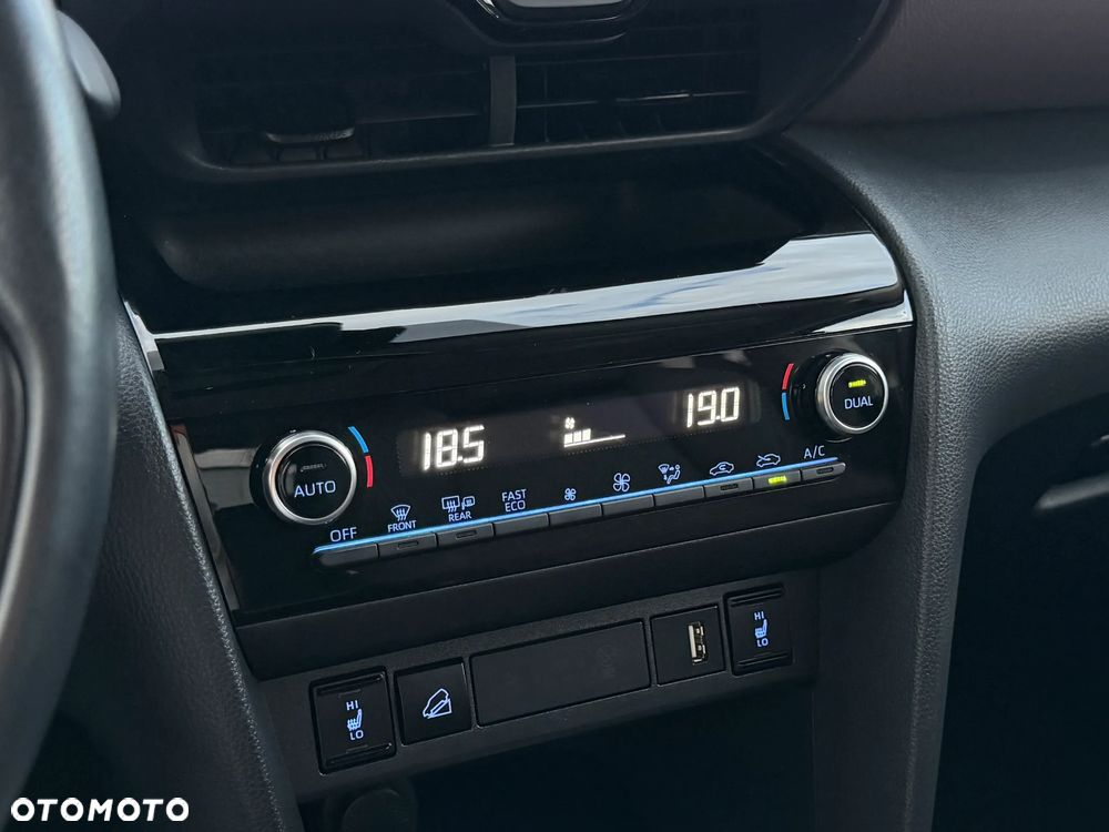 Toyota Yaris Cross Hybrid 1.5 Executive - 19