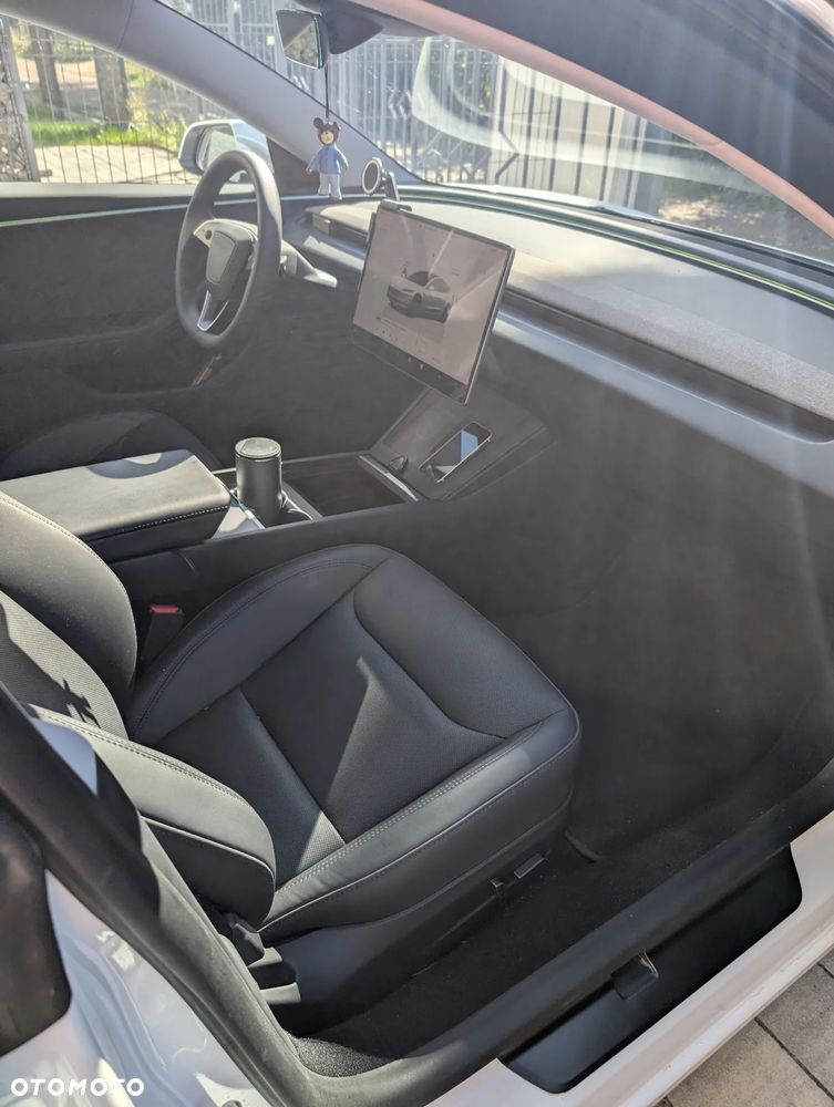 Tesla Model 3 Long Range AWD - 19