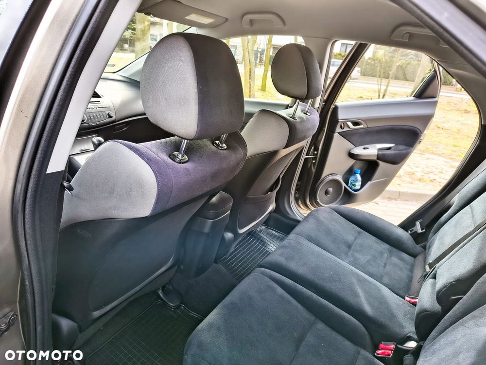 Honda Civic 1.8 Sport - 12