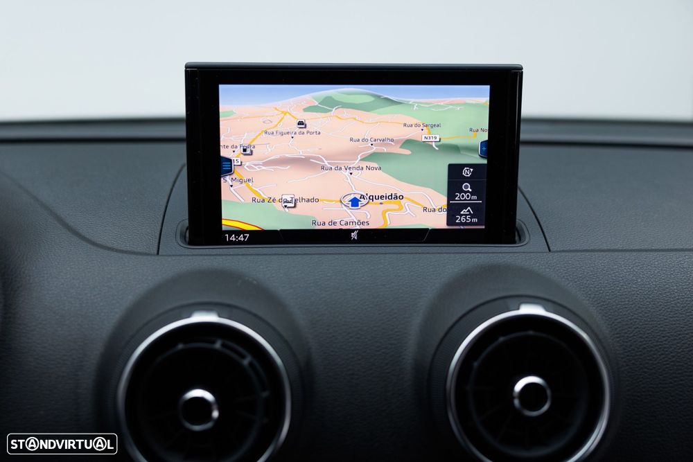 Audi A3 Limousine 30 TDI - 12