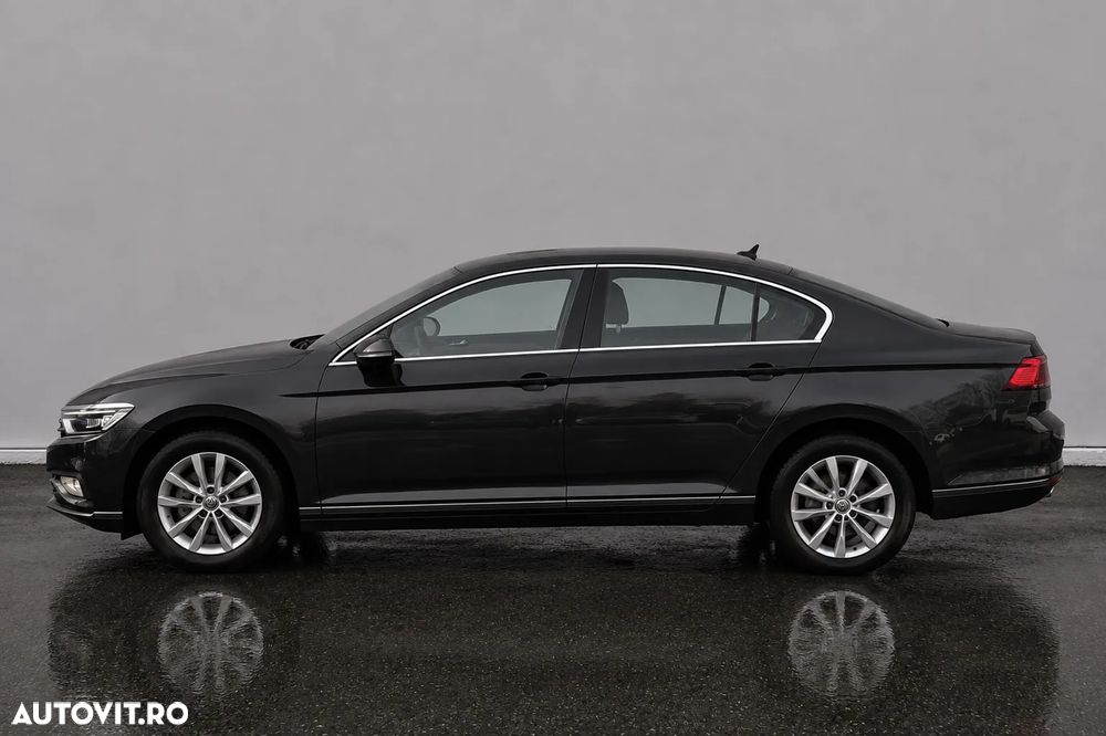 Volkswagen Passat 2.0 TDI DSG Comfortline - 10