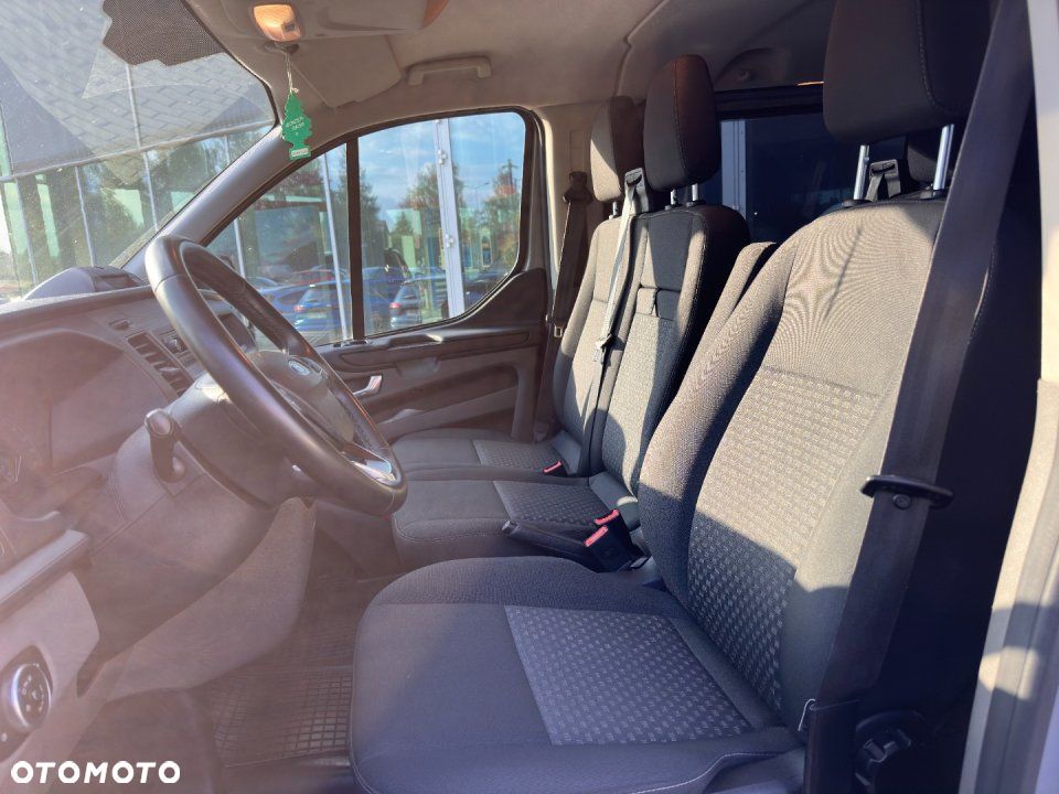 Ford Transit Custom - 11