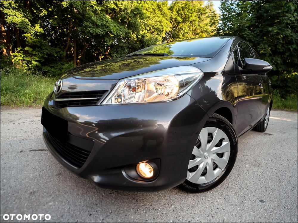 Toyota Yaris - 10
