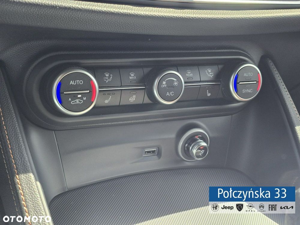 Alfa Romeo Stelvio - 13