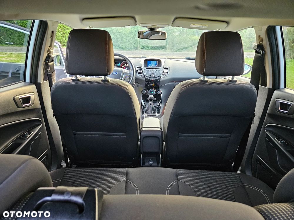 Ford Fiesta 1.0 EcoBoost S&S TITANIUM - 19